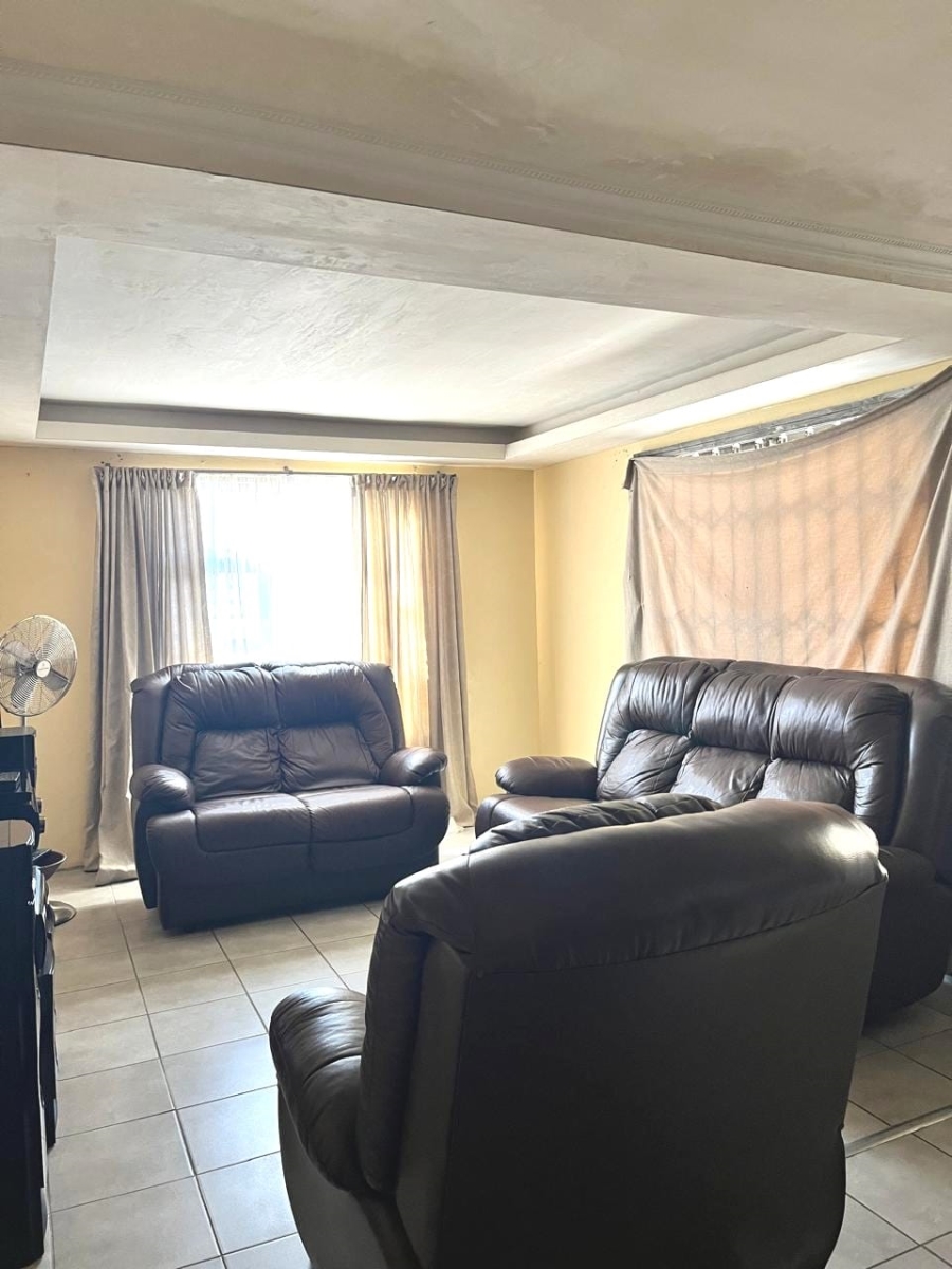 2 Bedroom Property for Sale in Philippi Western Cape